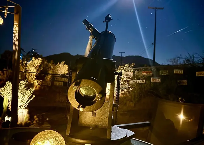 Float Pool, Hot Tub, Sauna, Views, Telescope-Skywatchers Haven