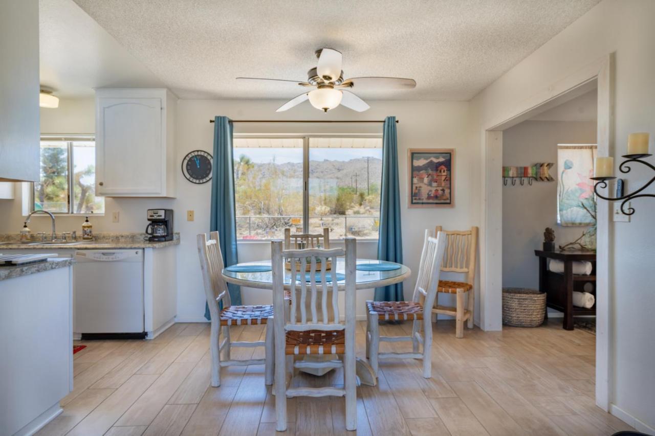Float Pool, Hot Tub, Sauna, Views, Telescope-skywatchers Haven * Joshua Tree